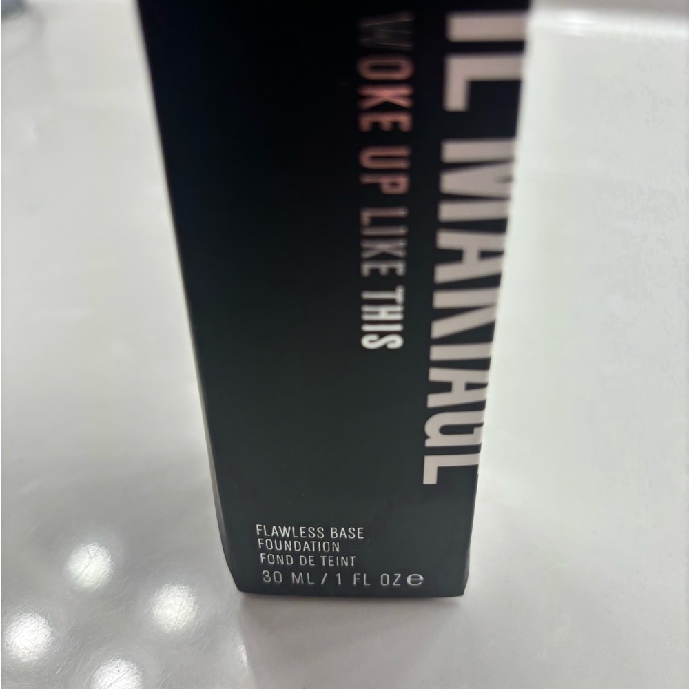 IL MAKIAGE Woke up like this foundation